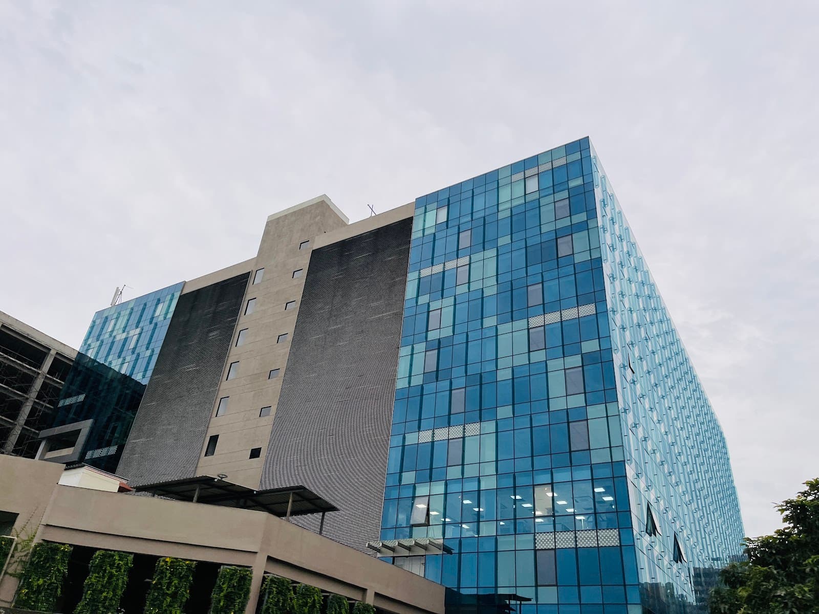 incuspaze-symphony-it-park-pune-5.jpg