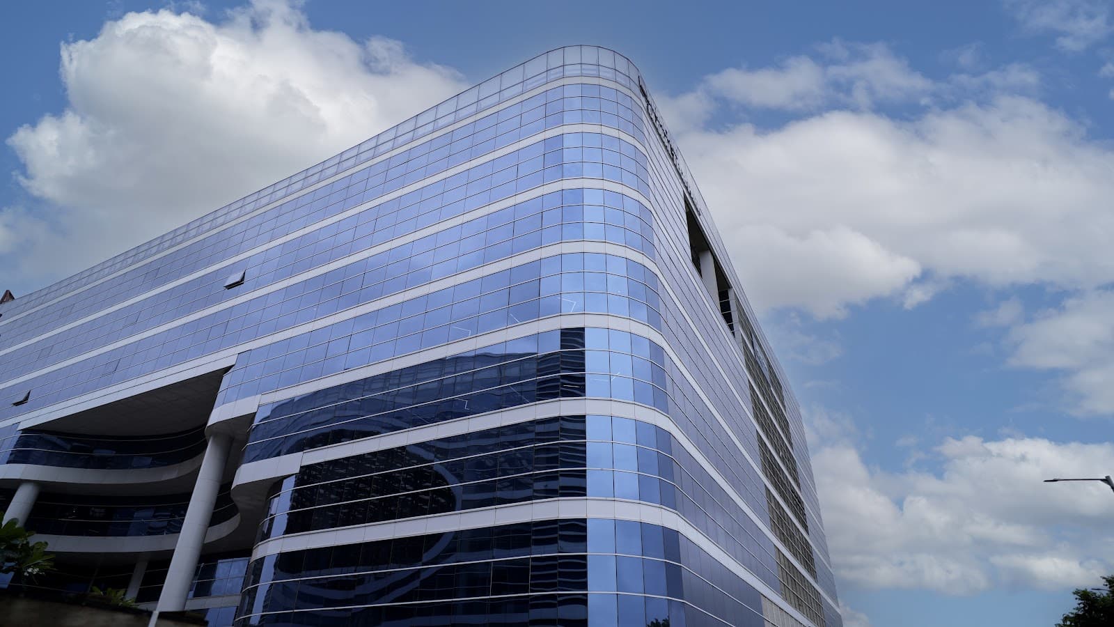 incuspaze-indialand-global-tech-park-pune-6.jpg