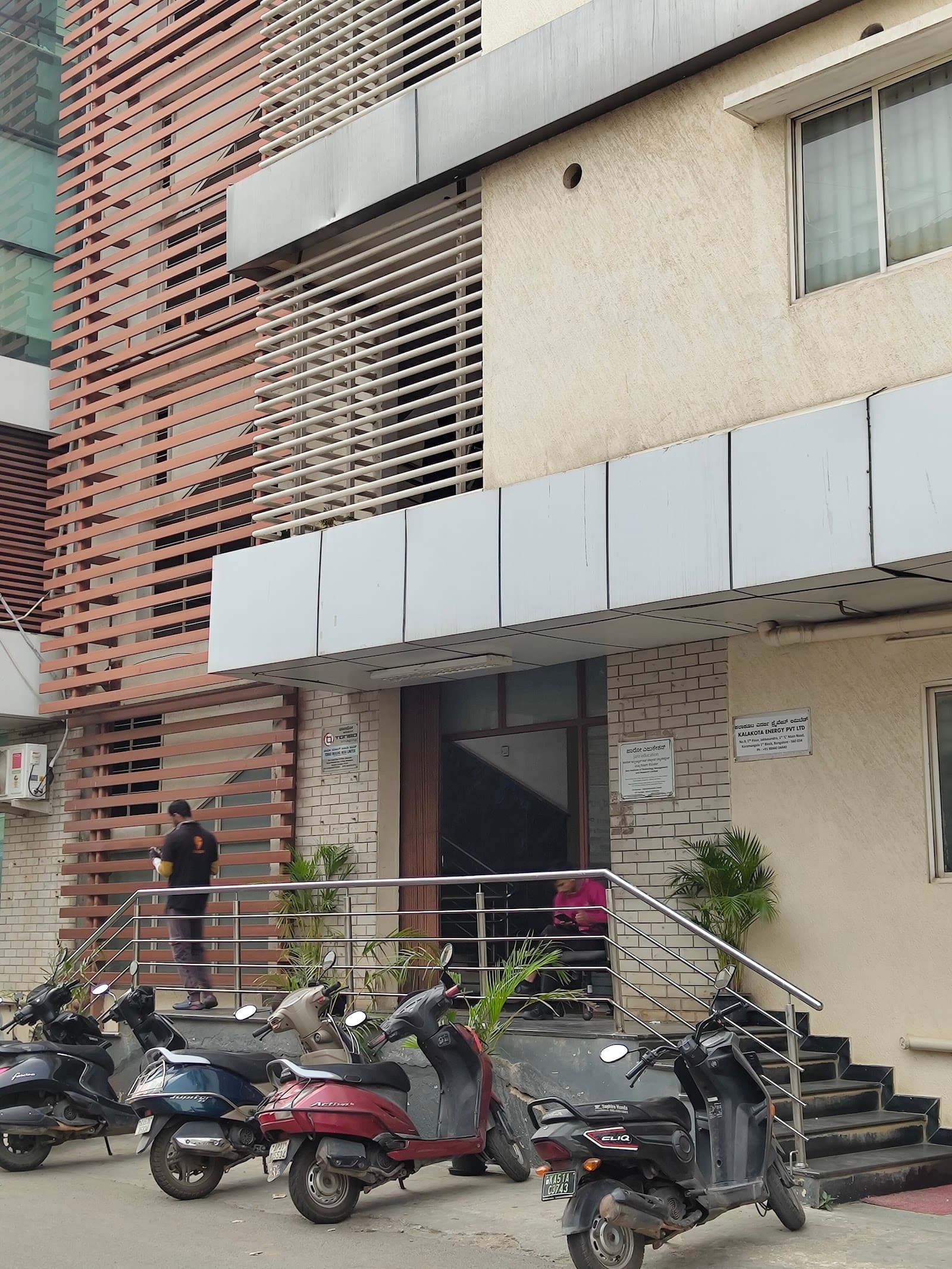 Media image-04-5_SyHk1A.jpg