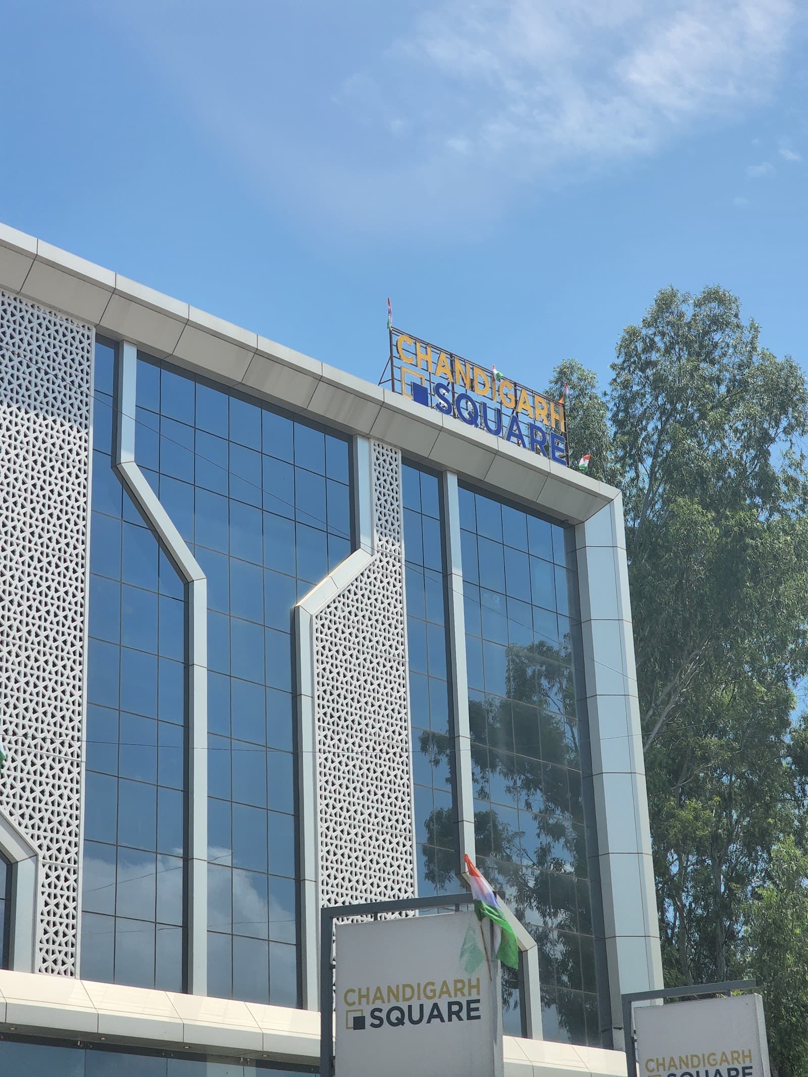 Media image-04-Azlm1CBD.jpg