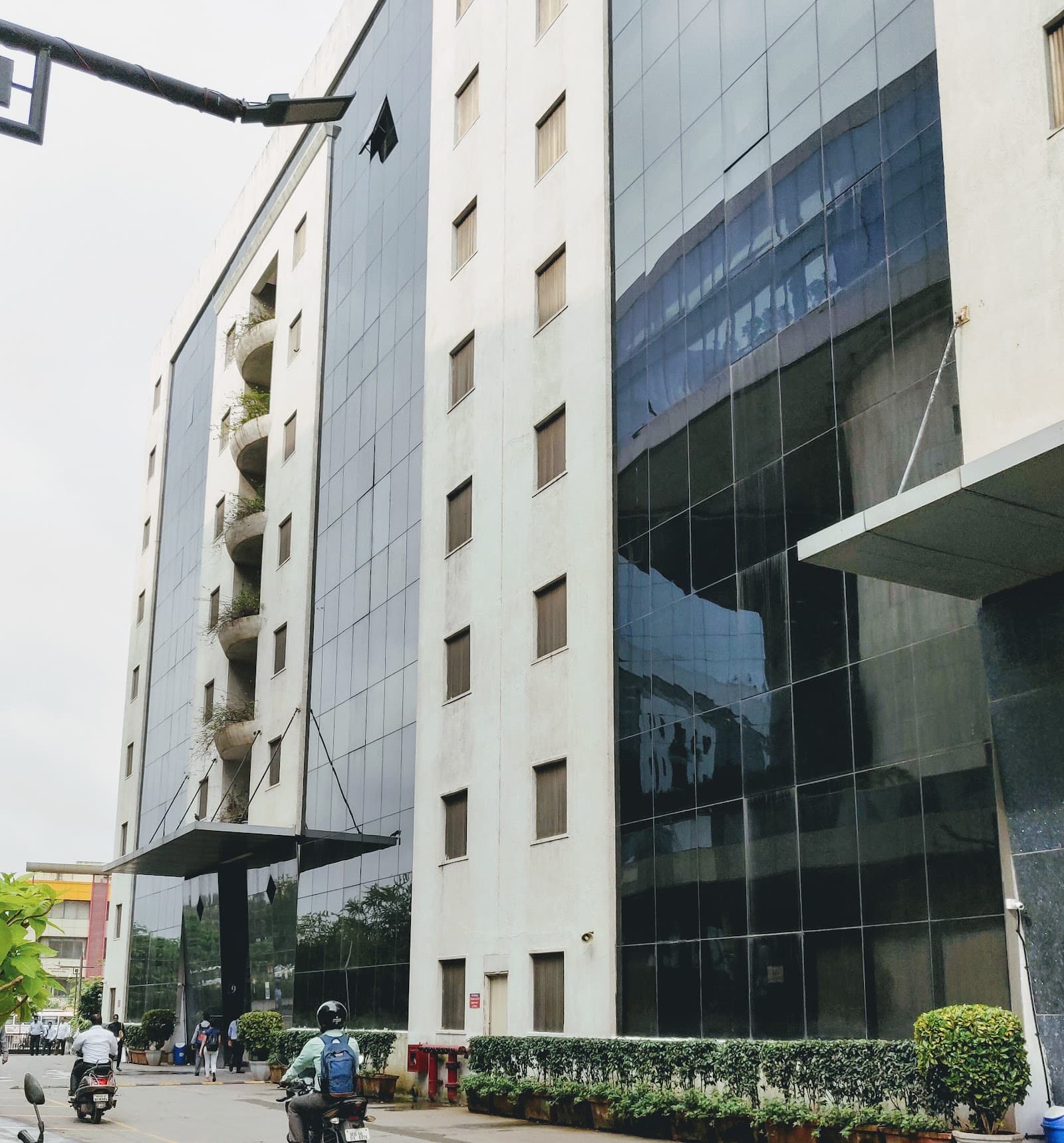 redbrick-offices-solitaire-corporate-park-mumbai-office-for-rent-lease-price-mumbai-4.jpg