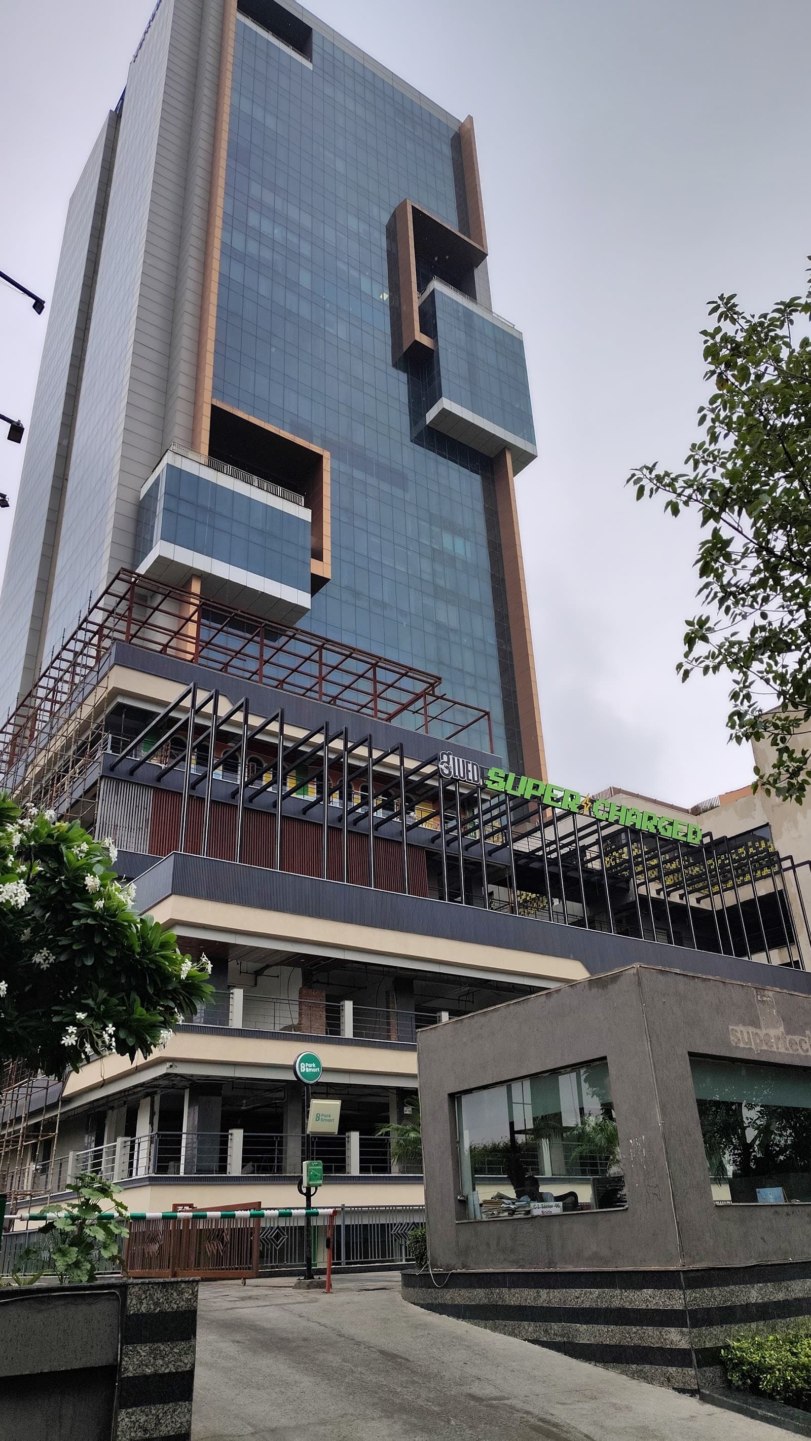incuspaze-fortune-one-noida-10.jpg