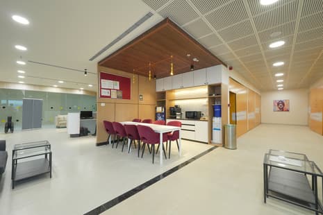 Media image-12e491e8993981ff0e32a74bf2b773be-R2sW_ye2.jpg