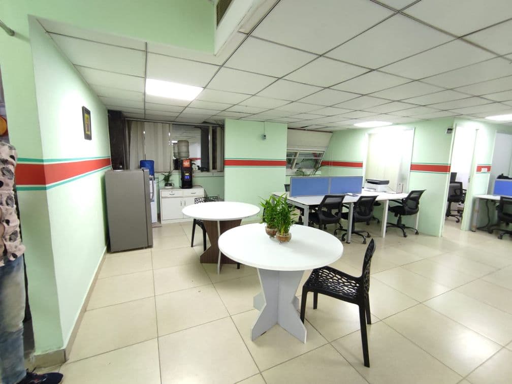 Media image-24c0ded7be6761db9a8da180afd05f7b52ed8ddf-TkdiWdTP.jpg