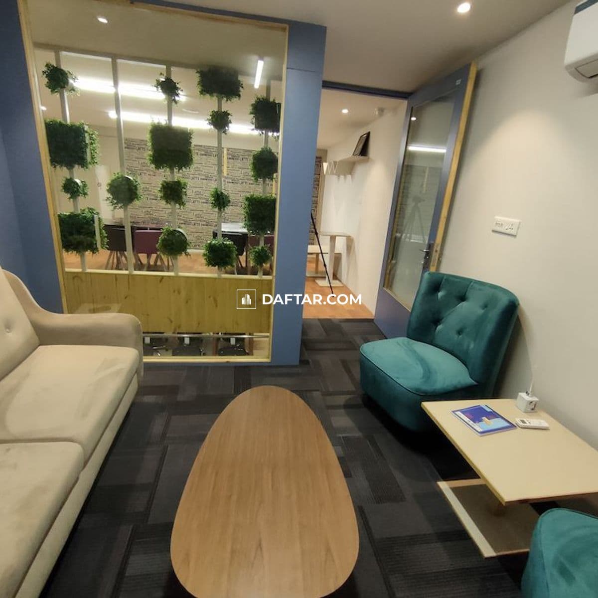 Media image-3db685eb-8cfa-4ffe-a579-d00ca71adbb1-original.jpg