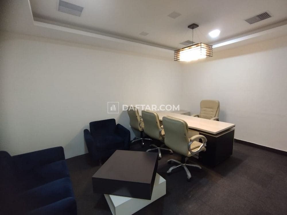 Media image-6bd2cb78-f52c-443f-a6b2-3d3e2e30959a-original.jpg
