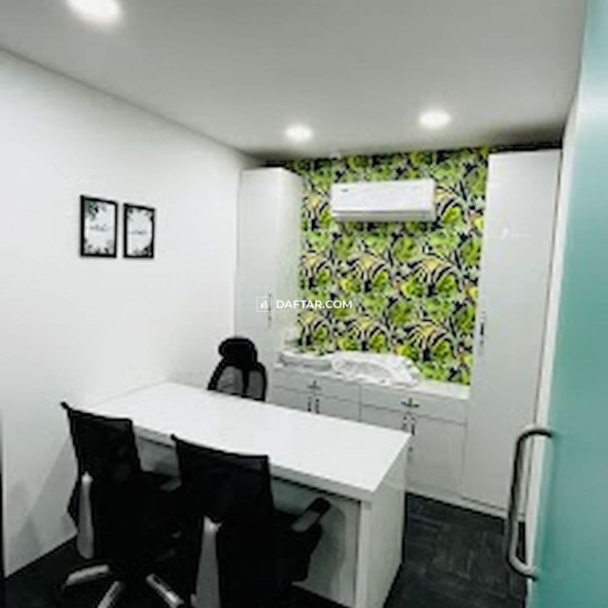 Media image-6d6ecbc3-b344-464f-93ac-a69d1827a7f4-original.jpg