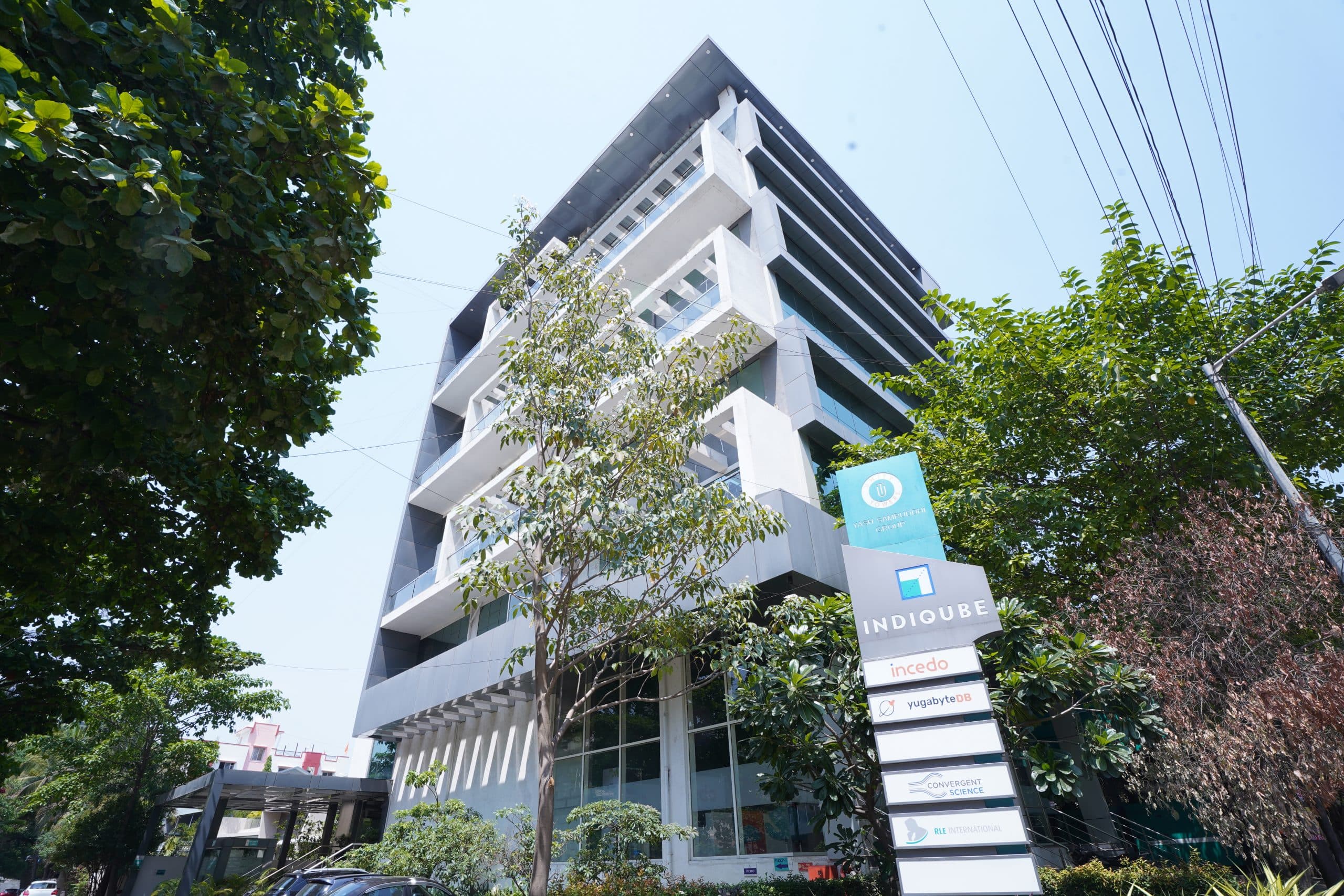Media image-9bc3fdce8c9edba0cab5e7ca8c19c89d-eywHf-Lr.jpg