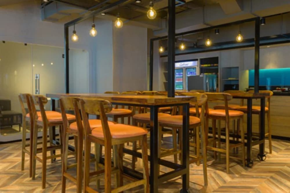Media image-coworking-ambience-mall-1-4-DFz7btar.jpg