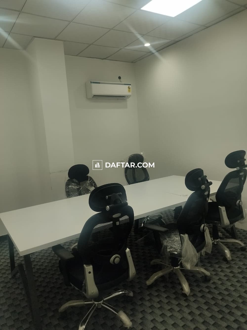Media image-f84de07f-6d61-4417-bd15-e359a667390d-original.jpg