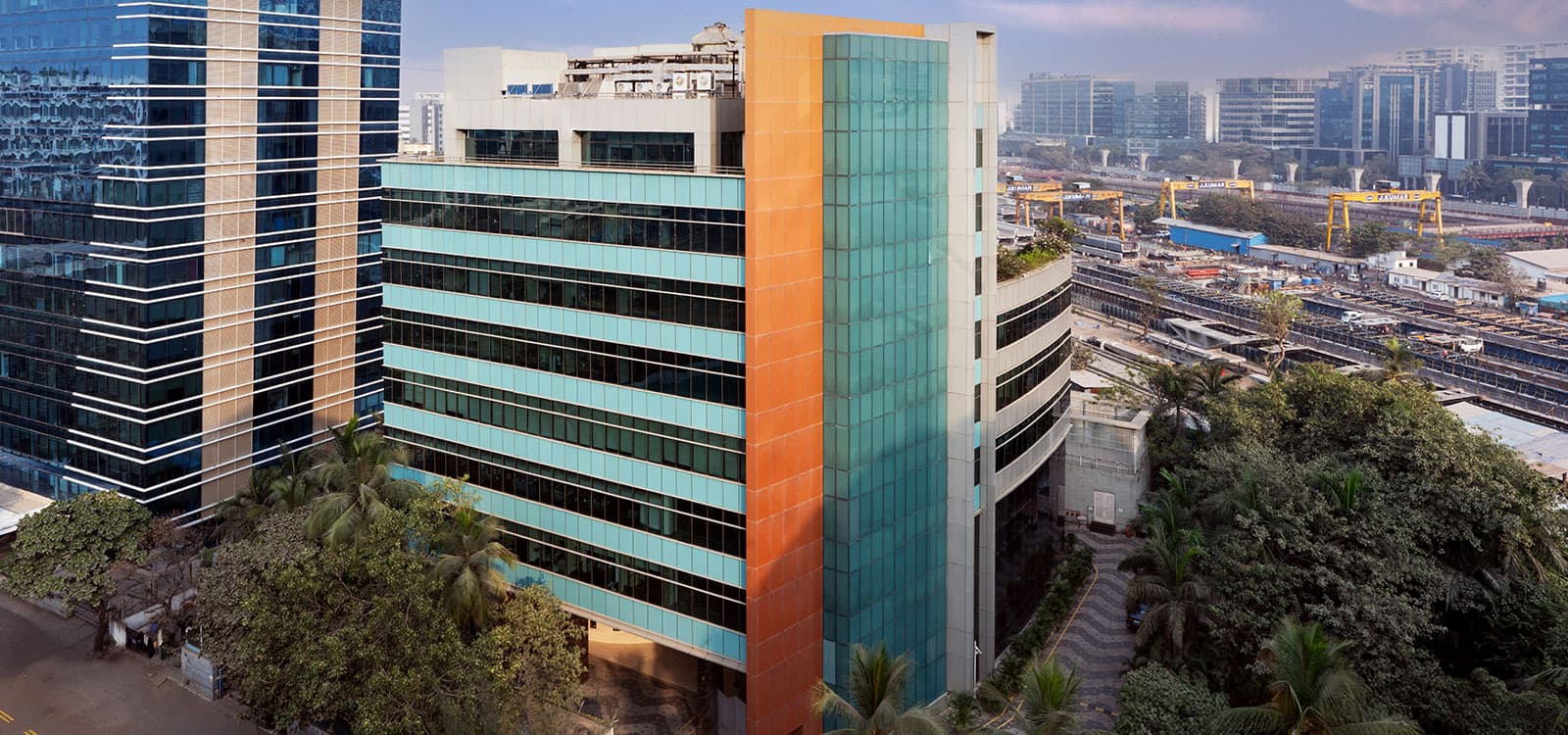 mindspace-k-raheja-the-square-avenue-98-bkc-mumbai-5.jpg