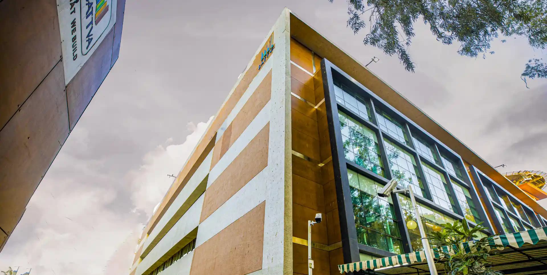 sattva-sattva-cosmo-lavelle-bengaluru-2.webp