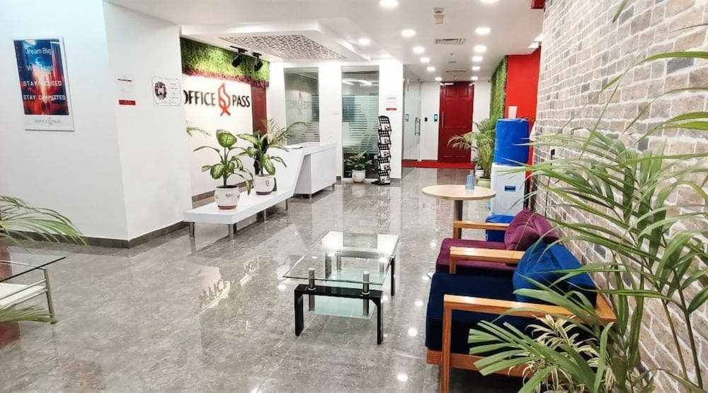 Media image-unitech-cyber-park-tower-b-1-3-POa_tNoO.jpg