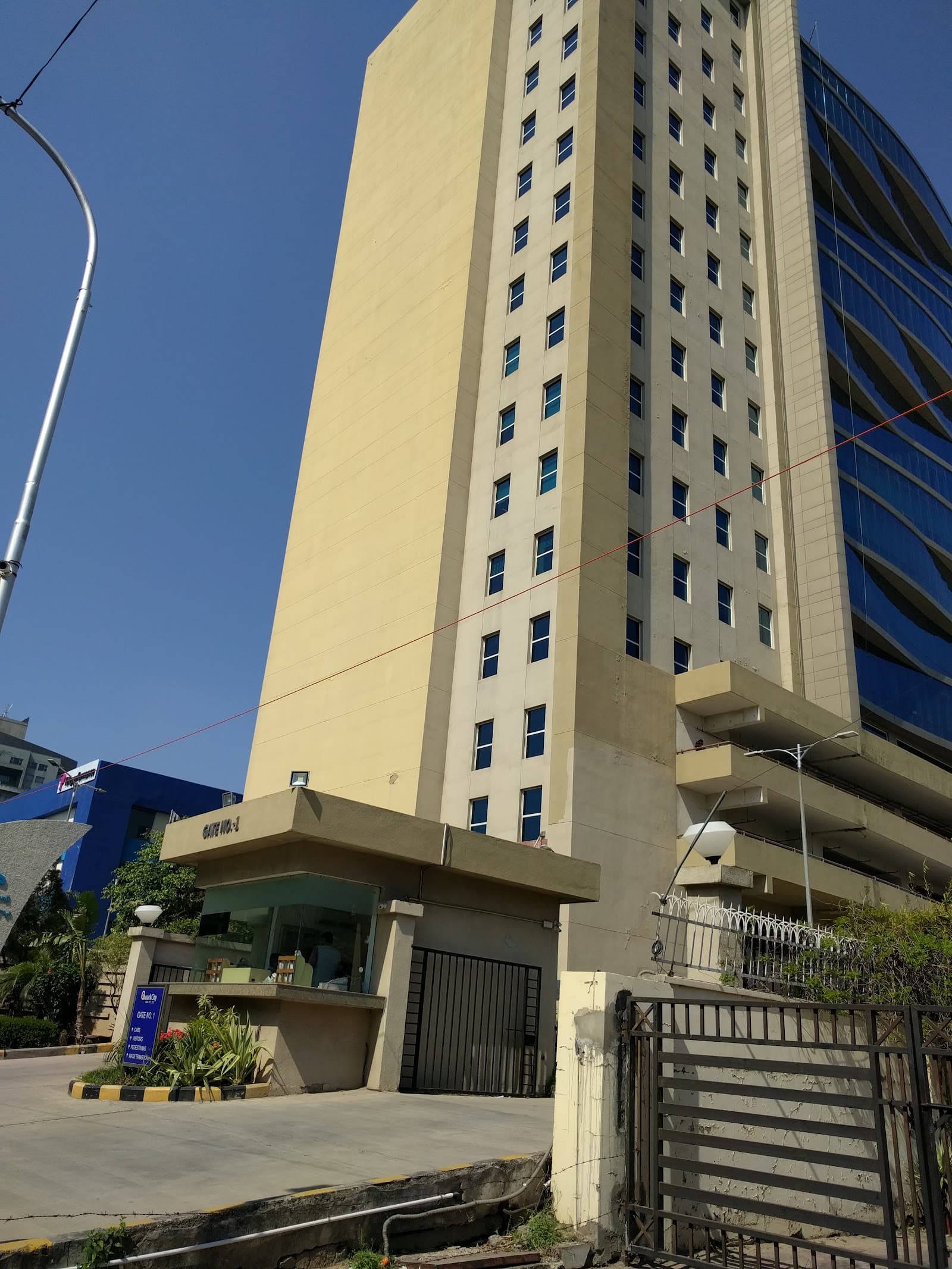 Media image-01-Q_azxE5j.jpg