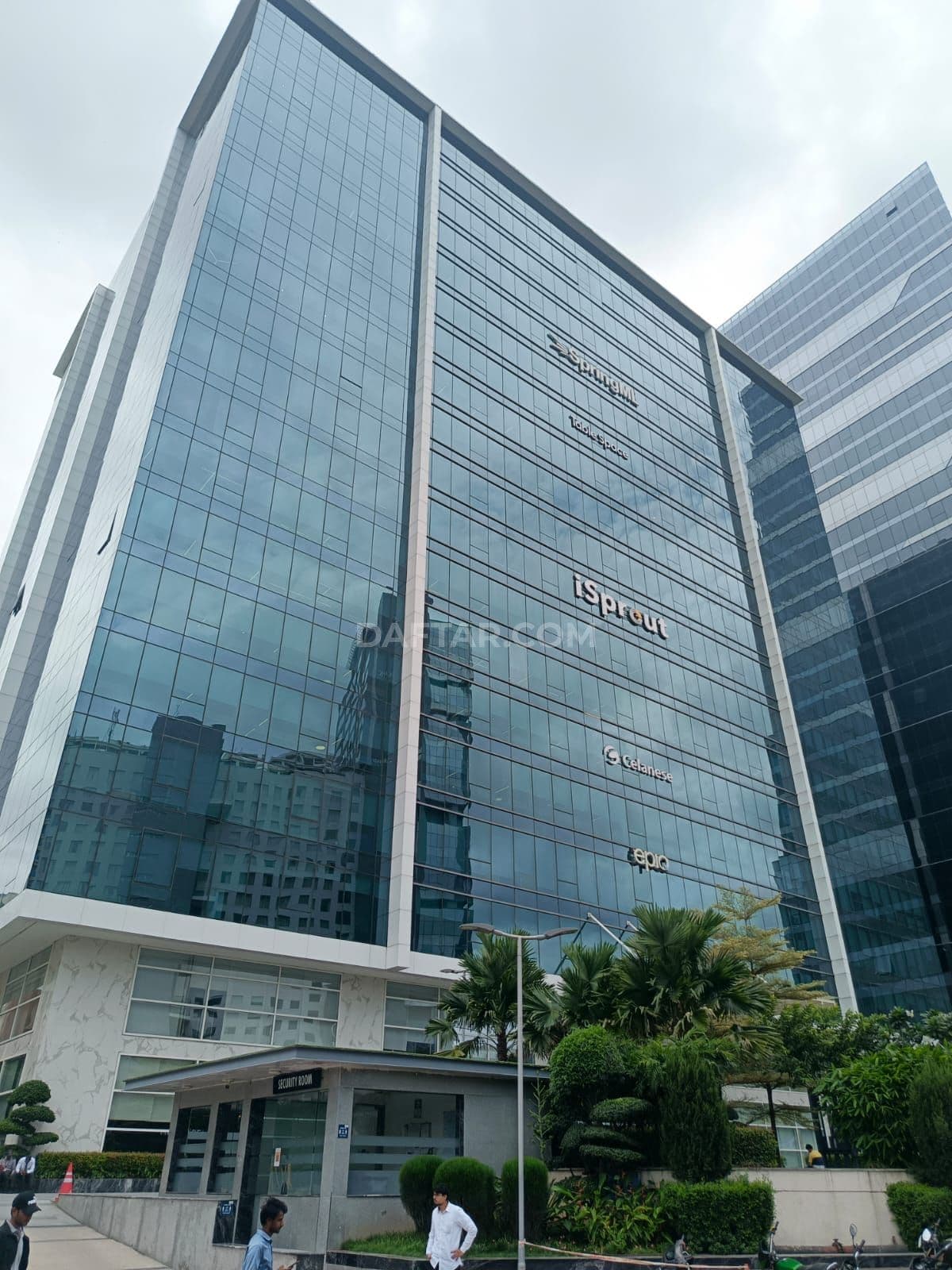 Media image-01-pE_xLFF1.jpg