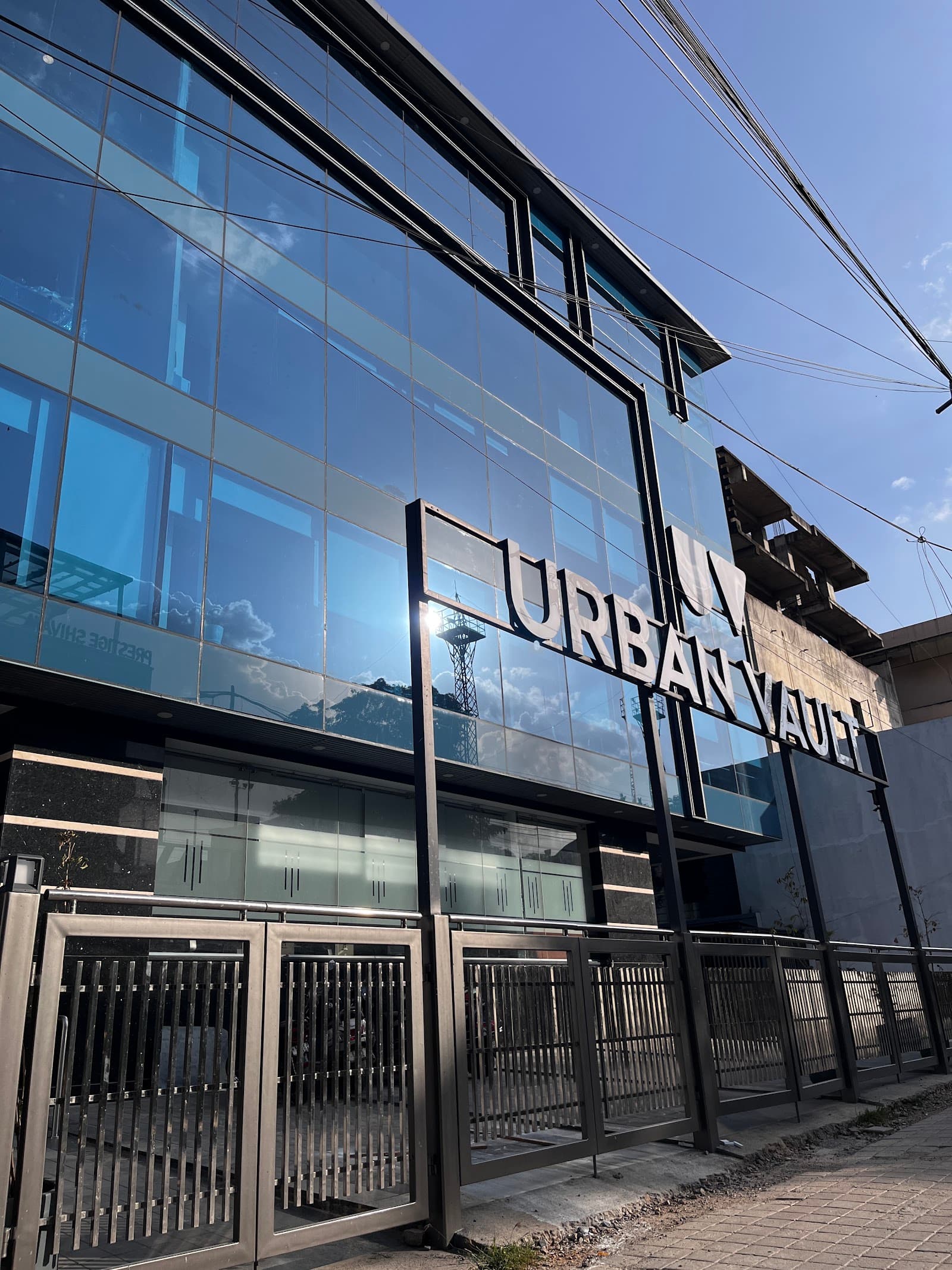 urban-vault-hm-icon-square-bengaluru-6.jpg