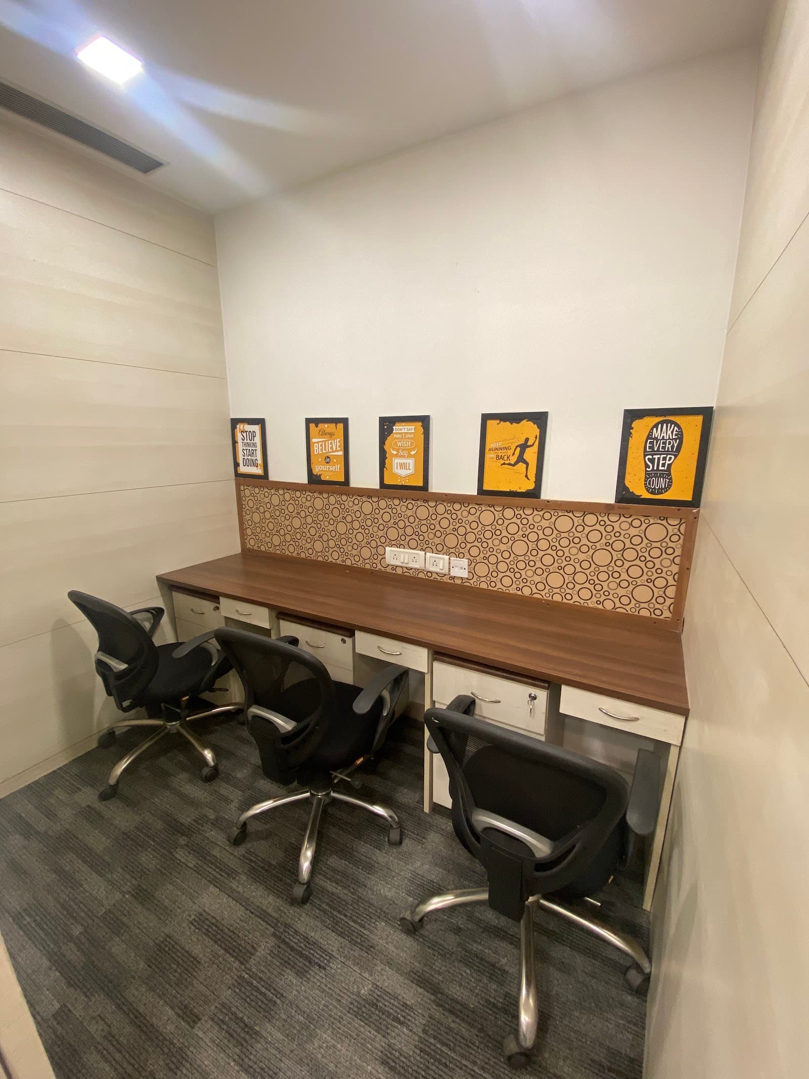 ild-trade-center-light-direction-ild-trade-center-gurugram-7.jpg