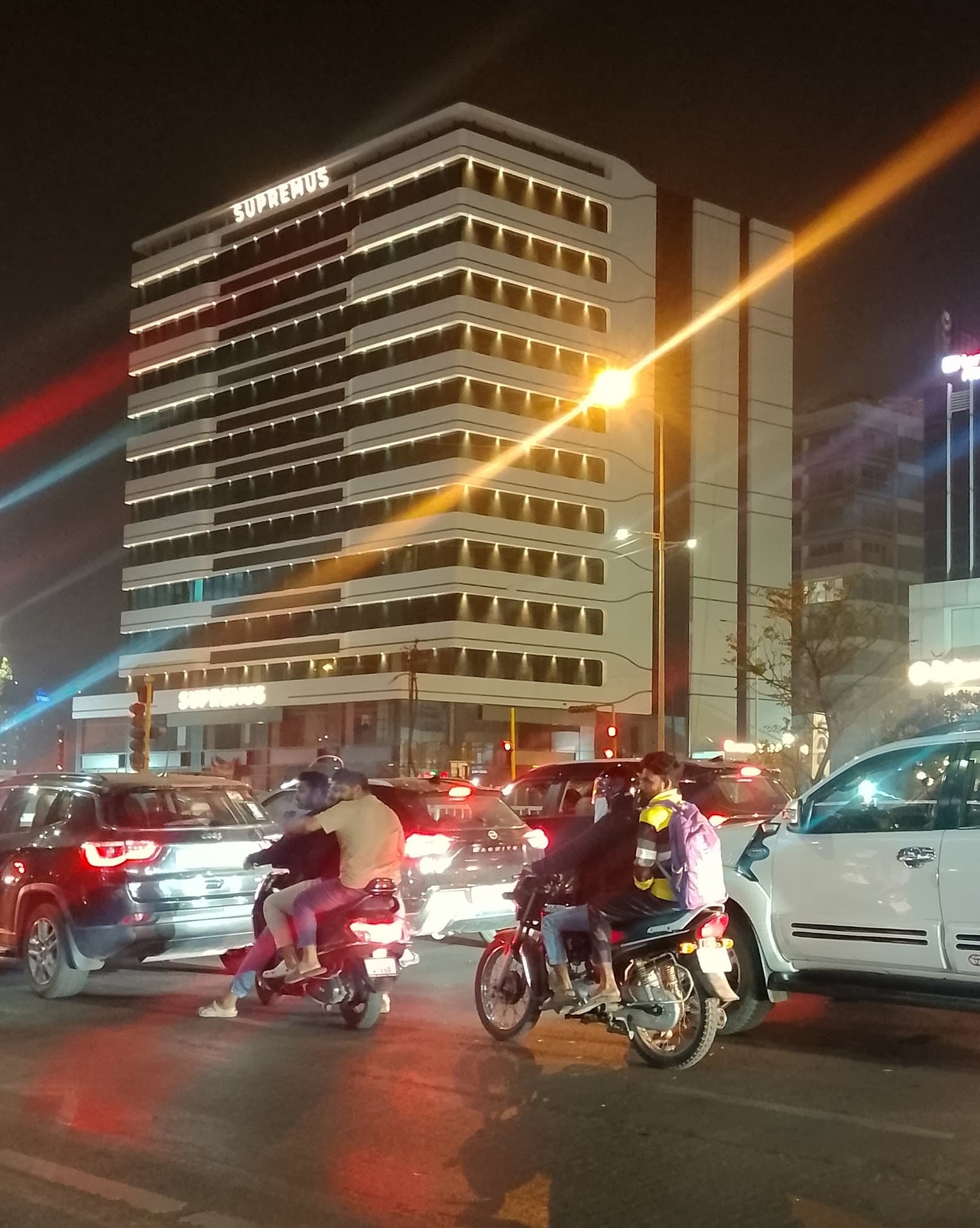 ia-spaces-surana-supremus-surat-8.jpg