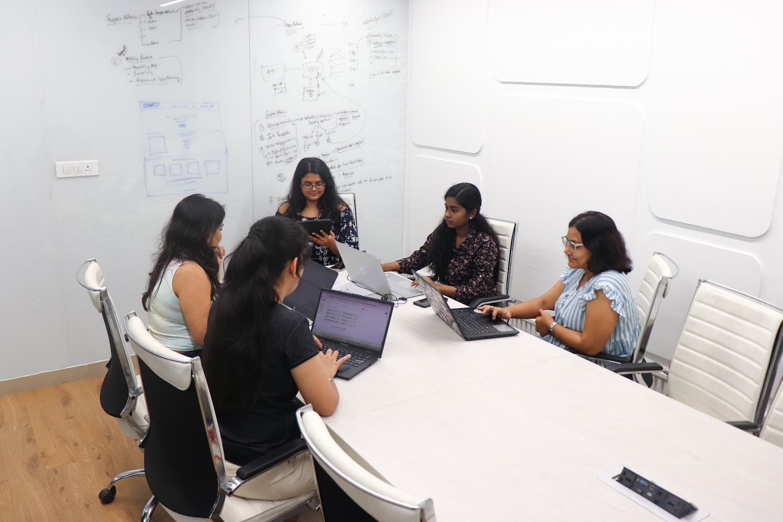 girl-power-talk-girl-power-talk-mohali-10.jpg
