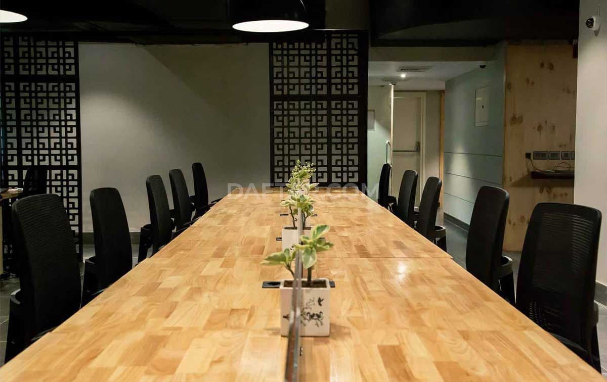 Media image-bf6cbce7ed4f8ff85f4eeaad5c571f031d8e0288-725eWi9Z.jpg