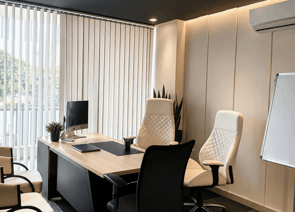 Media image-dwcabin2-jA94W__U.png