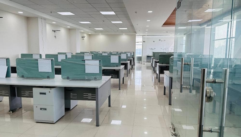 Media image-launchpad74-3-WKG4wziQ.jpg