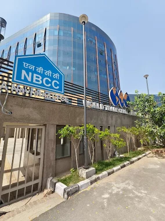 Media image-world-trade-centre-3-ECnTijYS.jpg